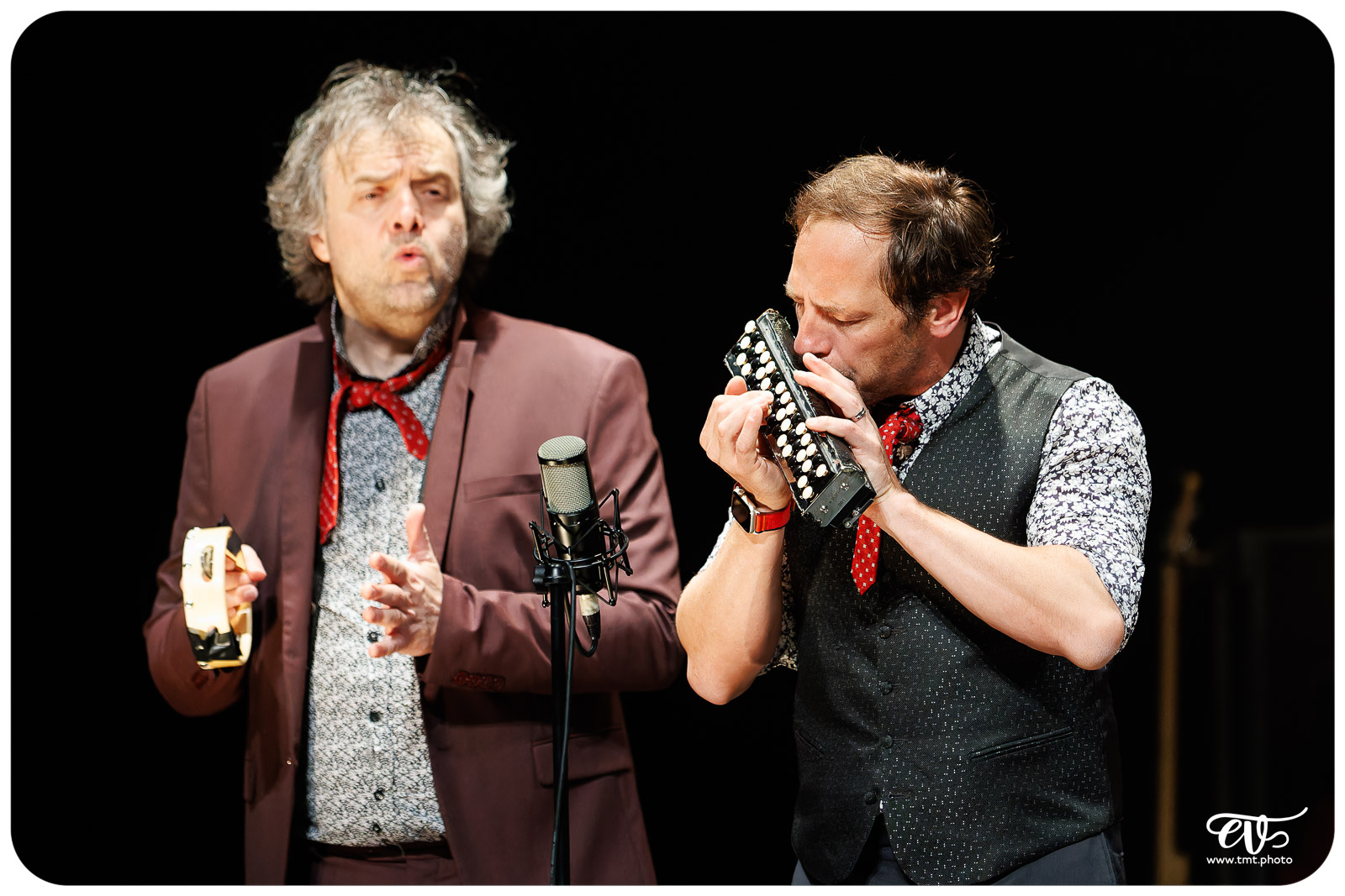 NOS COURSES FOLLES - LES FOUTEURS DE JOIE